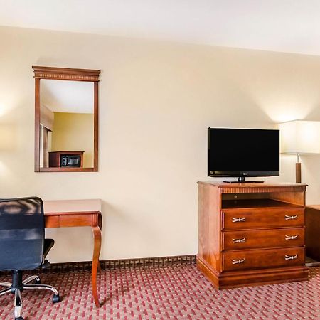 Quality Inn & Suites Картаж Экстерьер фото