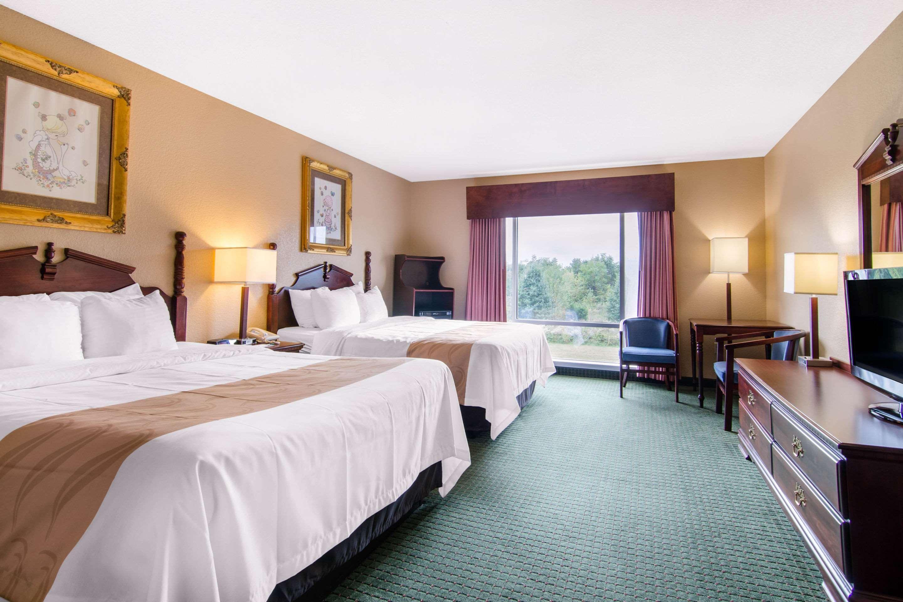 Quality Inn & Suites Картаж Экстерьер фото