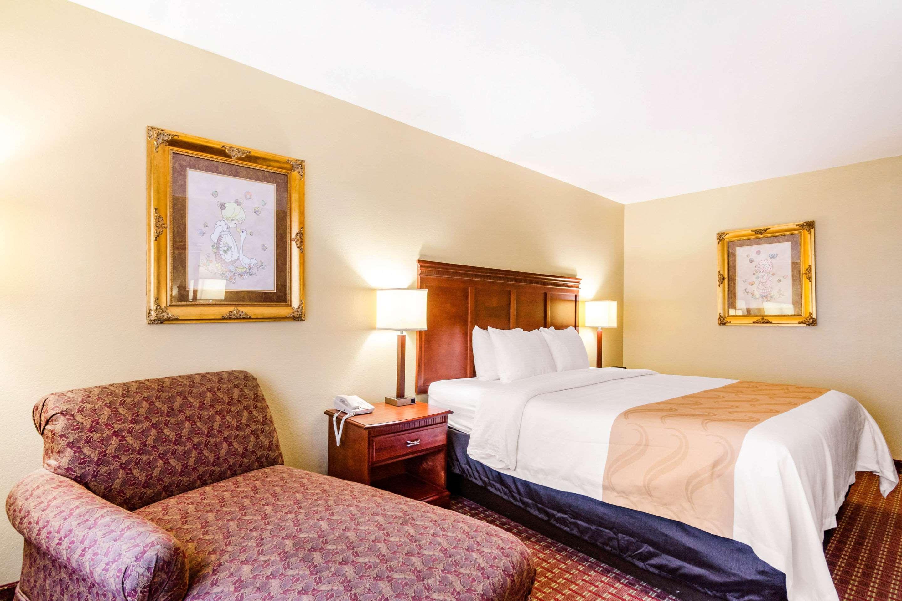 Quality Inn & Suites Картаж Экстерьер фото
