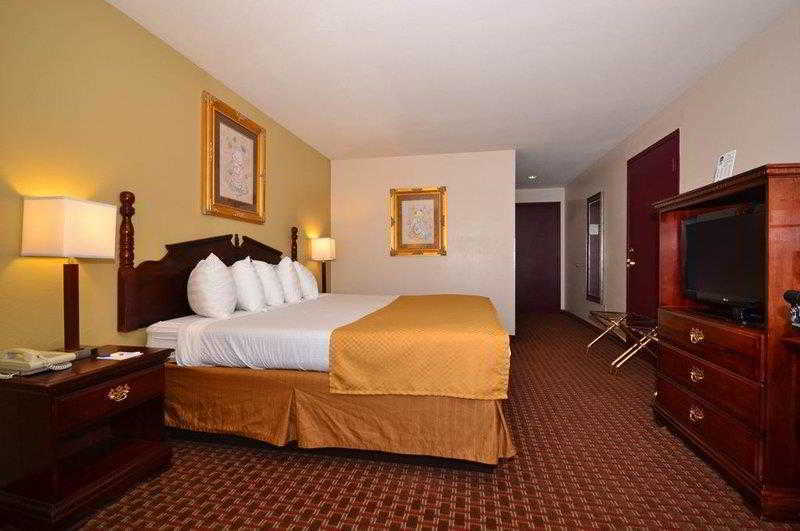 Quality Inn & Suites Картаж Экстерьер фото