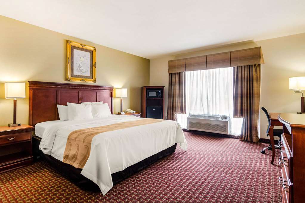 Quality Inn & Suites Картаж Номер фото