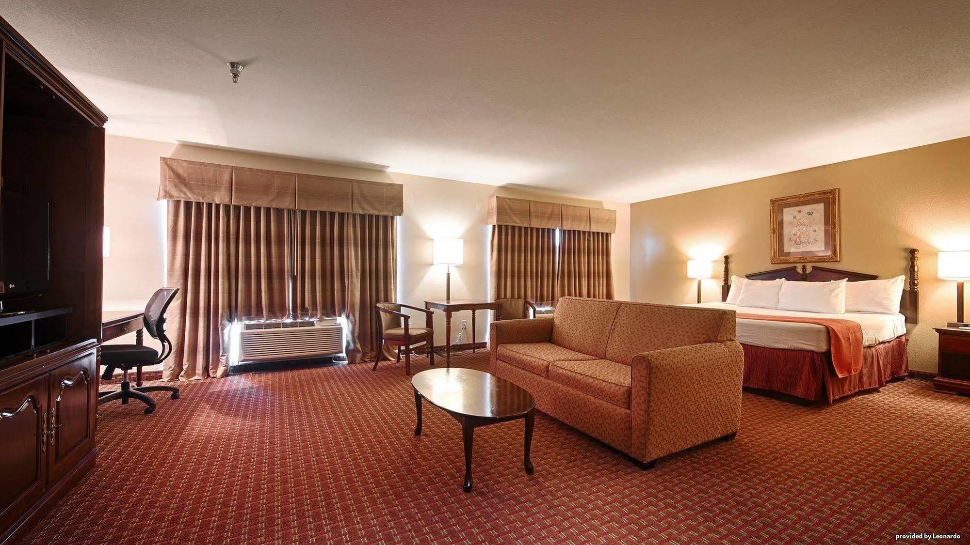 Quality Inn & Suites Картаж Экстерьер фото