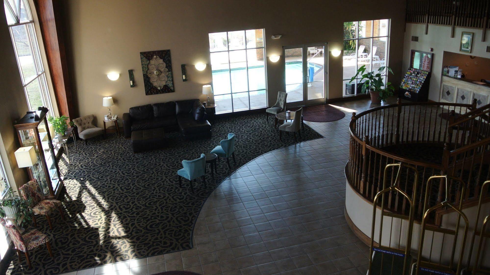 Quality Inn & Suites Картаж Экстерьер фото