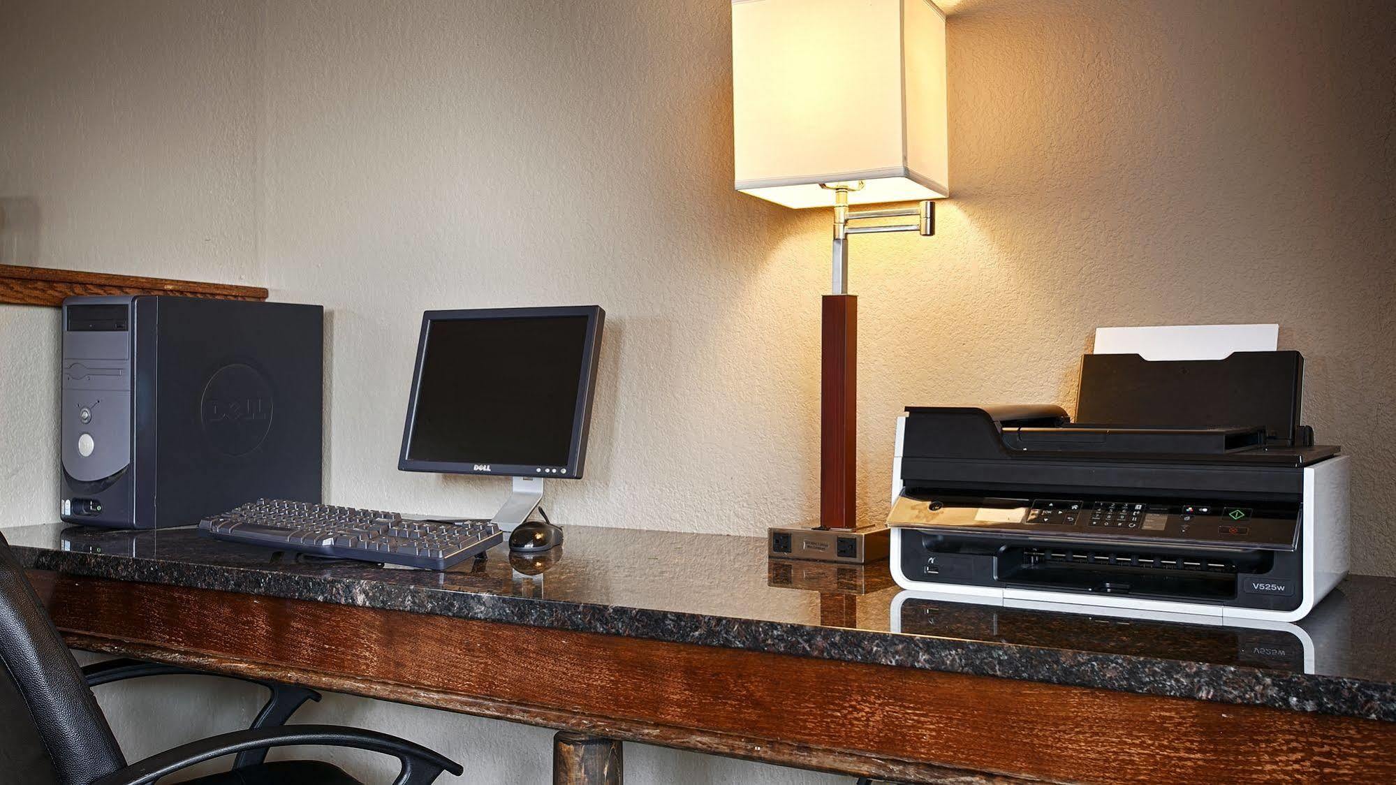 Quality Inn & Suites Картаж Экстерьер фото