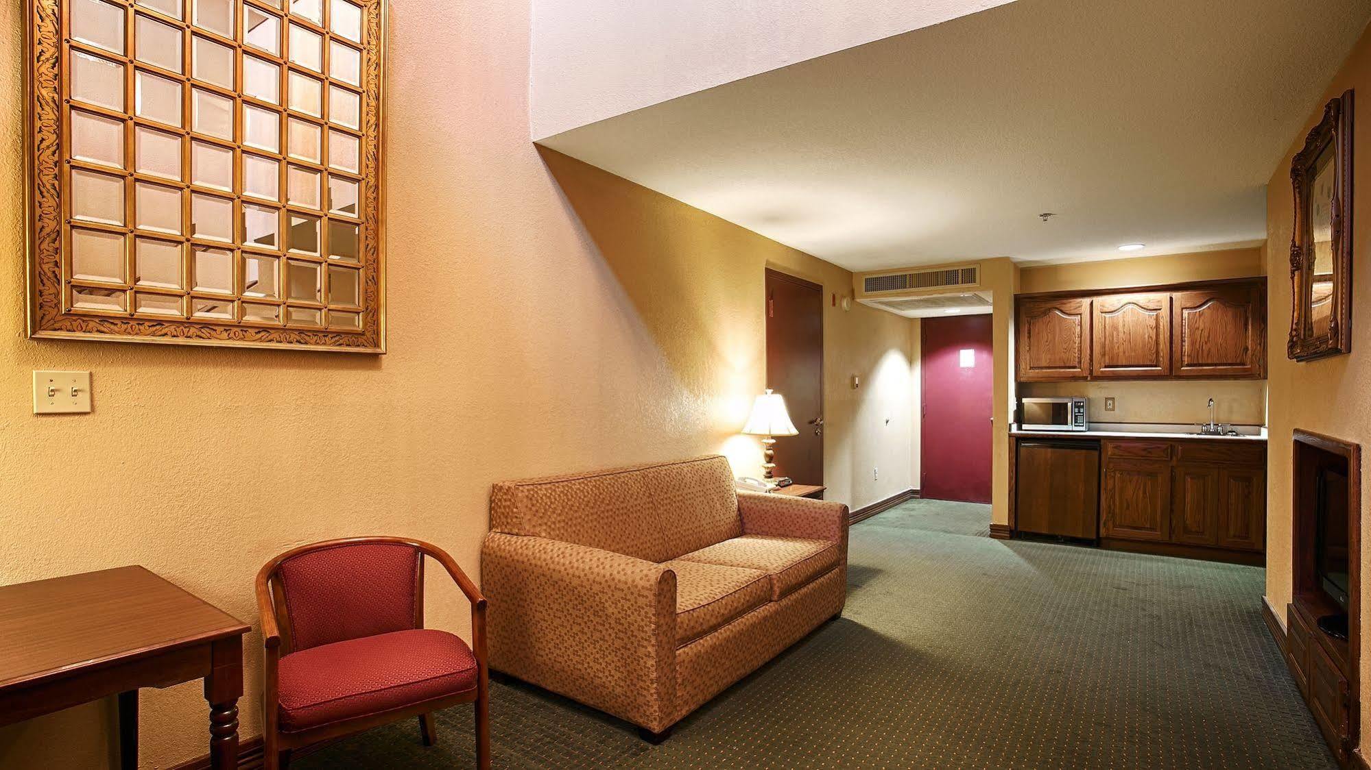Quality Inn & Suites Картаж Экстерьер фото